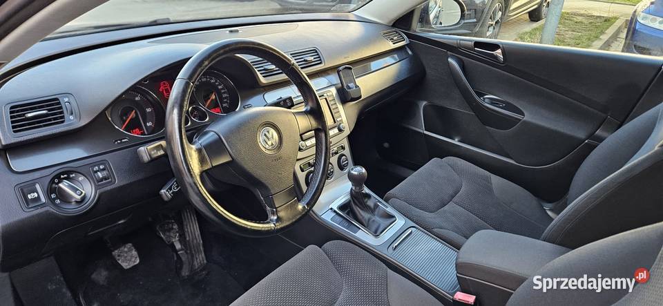 VW Passat b6 kombi 2007r 20 tdi 8V stan serwis Rok produkcji 2007 warmińsko-mazurskie sprzedam