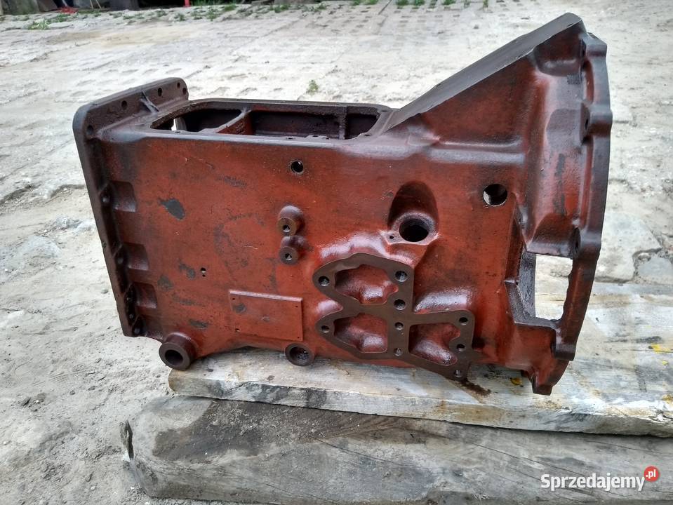 obudowa skrzyni c330m Części zamienne Fajsławice