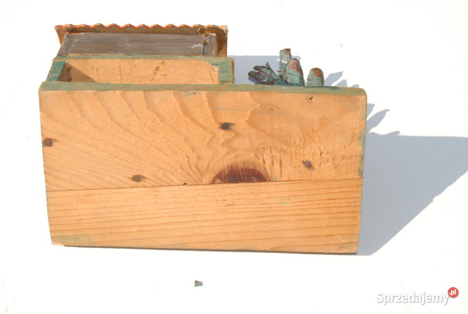 Stara zabawka model budynku domu do makiet