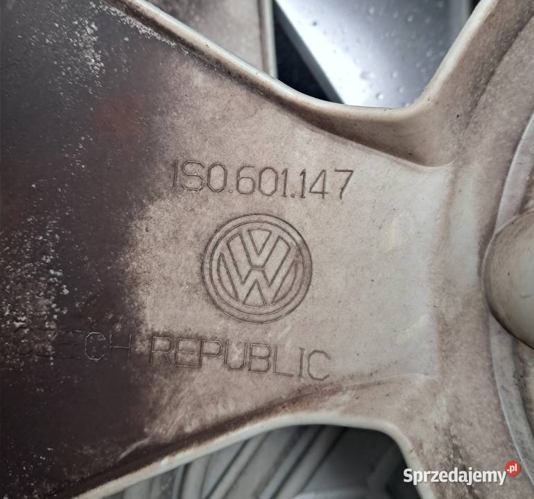 VW KOŁPAKI DEKIELKI 1S0601147
