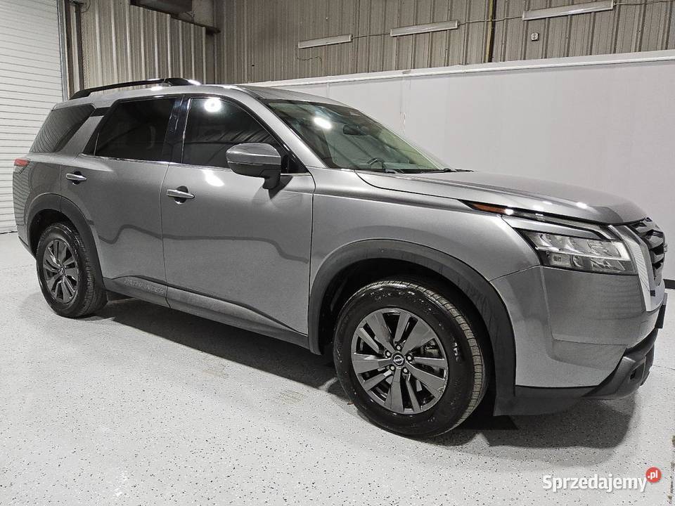 2022 NISSAN PATHFINDER SV Bełchatów sprzedam