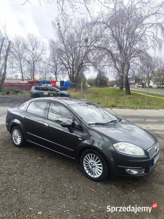 Fiat Linea 2011 na chodzie stuka silnik 1599cm3 dolnośląskie Wrocław