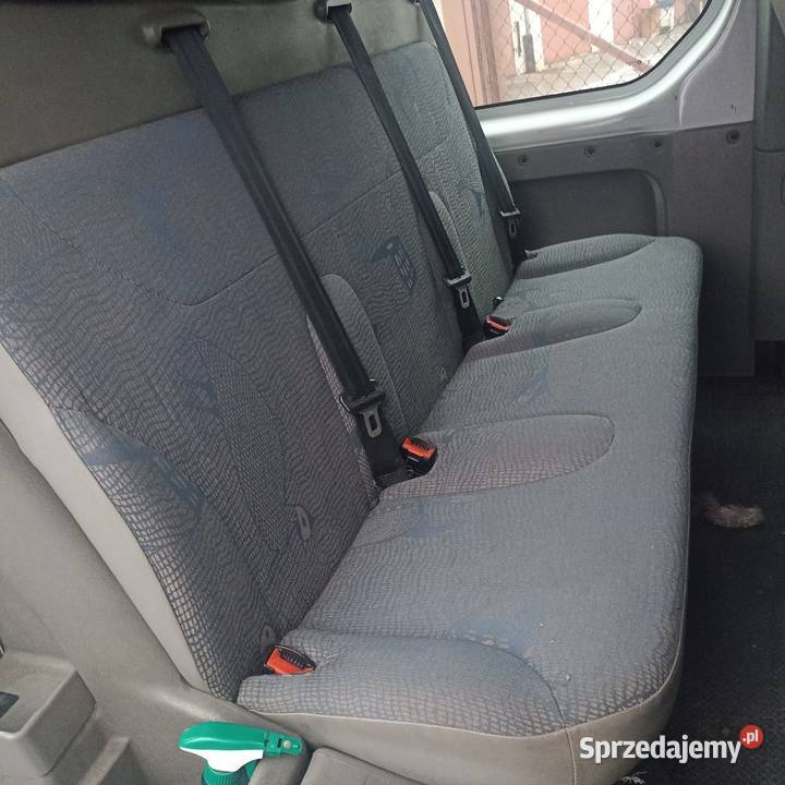 Trafic Vivaro Primastar brygadówka zabudowa Rok produkcji 2006 Łódź