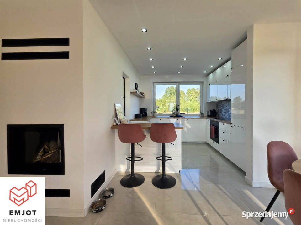 sprzedaży domu wolnostojącego Korczew 129m2 sprzedam