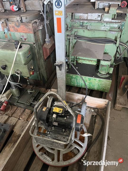 zacieraczka do betonu Swepac TR 600E elektryczna