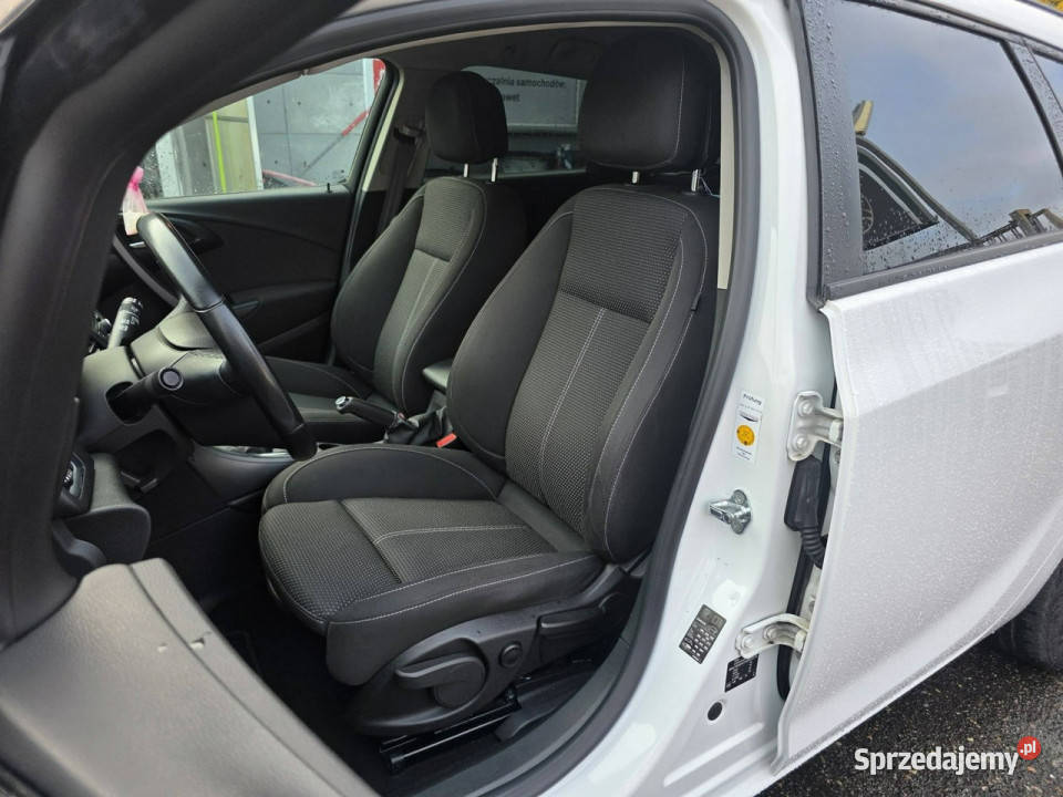 Opel Astra 17 CDTI 110 Bluetooth Alufelgi Grzane