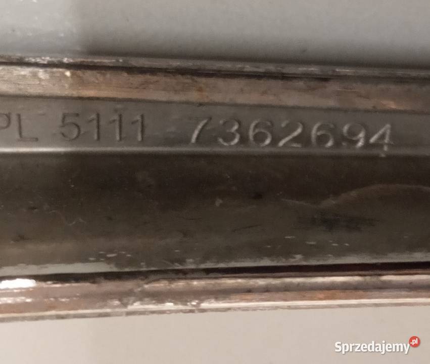LISTWA PRAWA ZDERZAK PRZÓD CHROM BMW 7 G11 G12 osobowe sprzedam