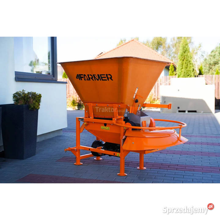 Rozsiewacz M320 Motyl 4Farmer 320 l do wąskiego nieuszkodzony Starachowice