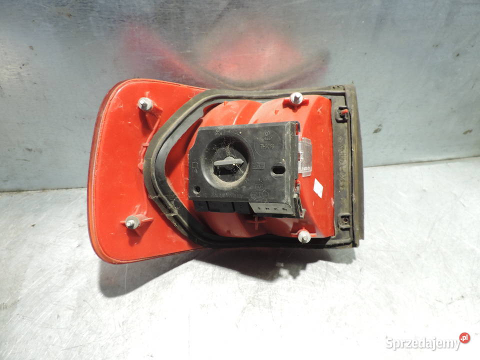 LAMPA PRAWY TYŁ AUDI 80 B4 SEDAN Nowy Sącz