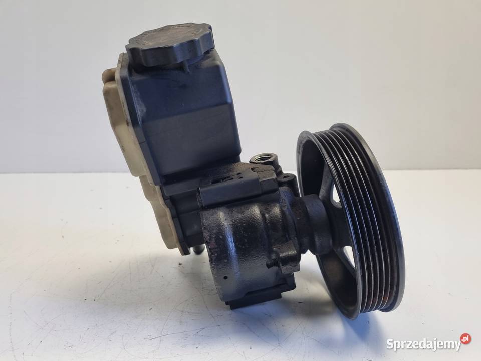 Opel Vectra B 16 16V POMPA WSPOMAGANIA 90495957 Pompy wspomagania sprzedam