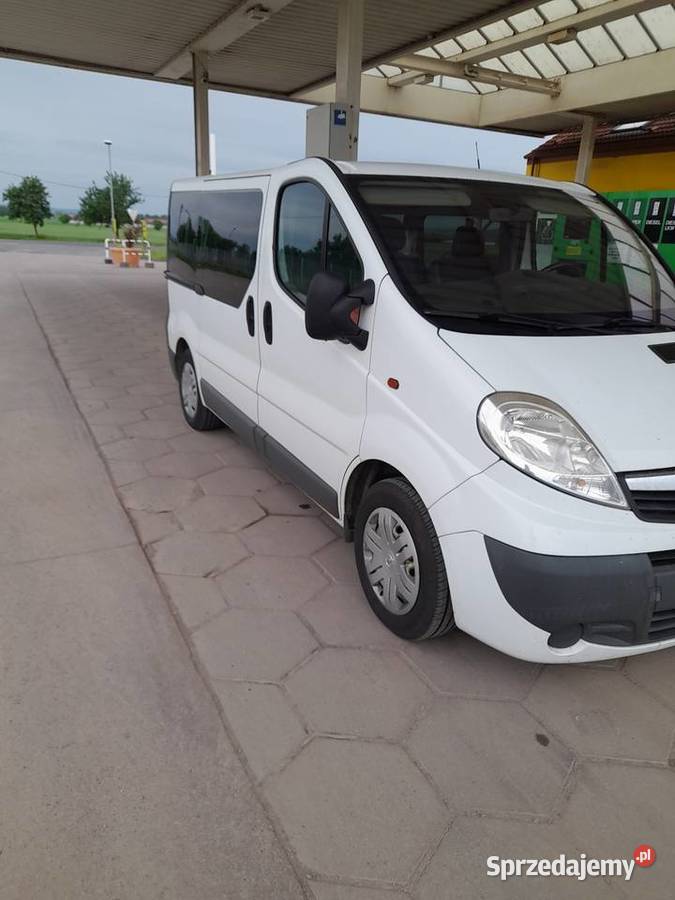 Samochód 9 osobowy 2012 rvivaro 20 l Olesno
