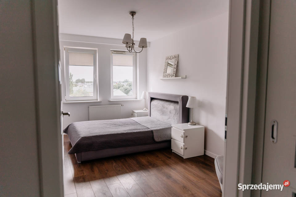 2 pokoje 56 m centrum Błonia pod Warszawą balkon blok Sprzedaż Mieszkania