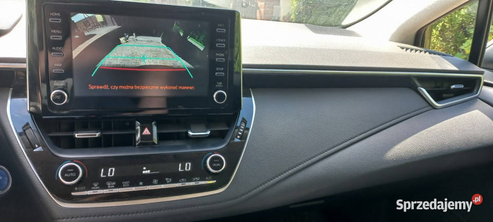 Toyota Corolla Rezerwacja AF 16 Kamera Cofania hybryda
