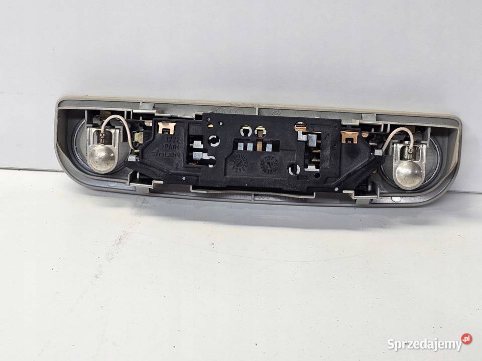 OŚWIETLENIE KABINY AUDI A6 C6 KOMBI 4L0947111B śląskie Przystajń sprzedam