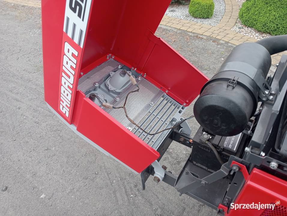ISEKI TU 130 F 4X4 13 3 cylindry NIE KUBOTA