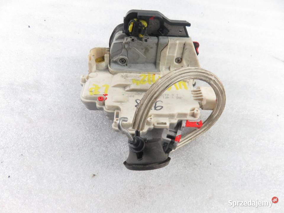 ZAMEK LEWY PRZEDNI AUDI A6 4F2 C6 4F1837015