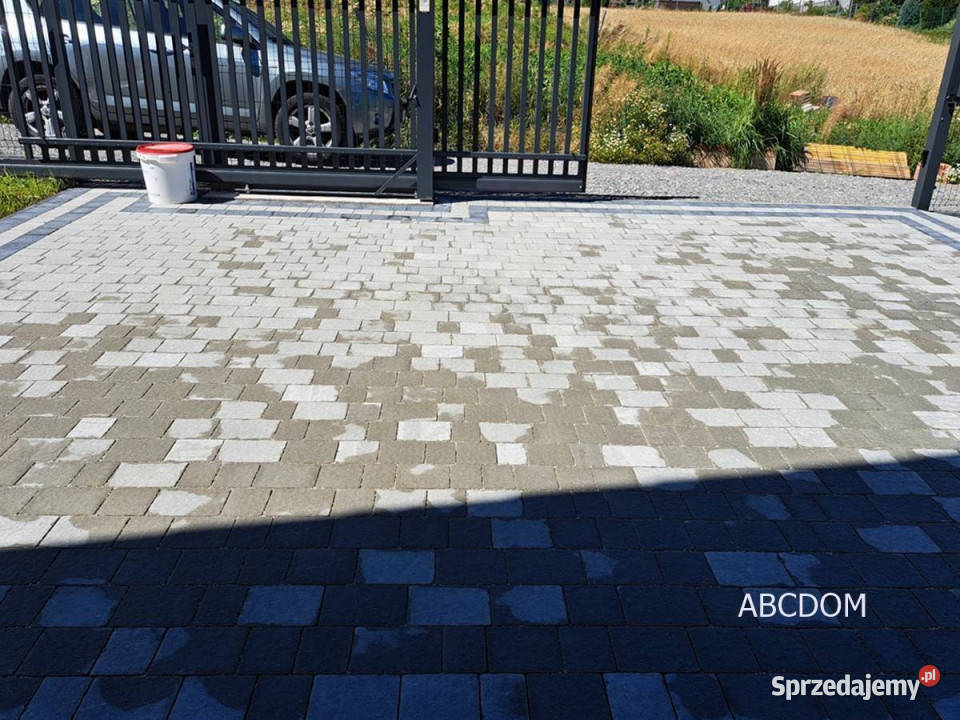 Masłomaca wolnostojący dom z garażem