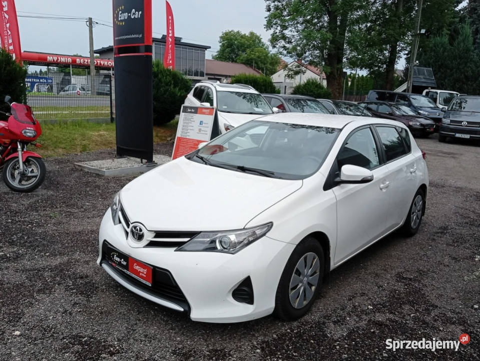 Toyota Auris II 2012