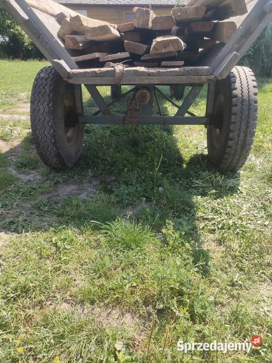 Wóz ciągnikowy solidny na kołach 20