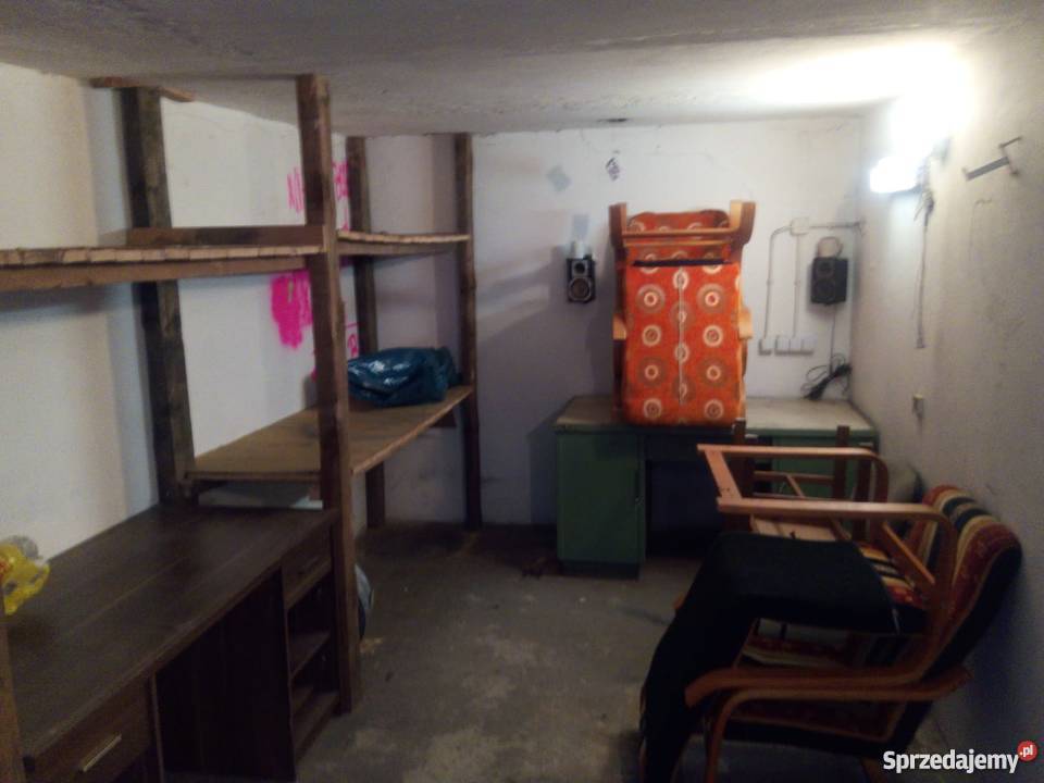 Garaż Zabrze Gdańska obok multikina 16m2