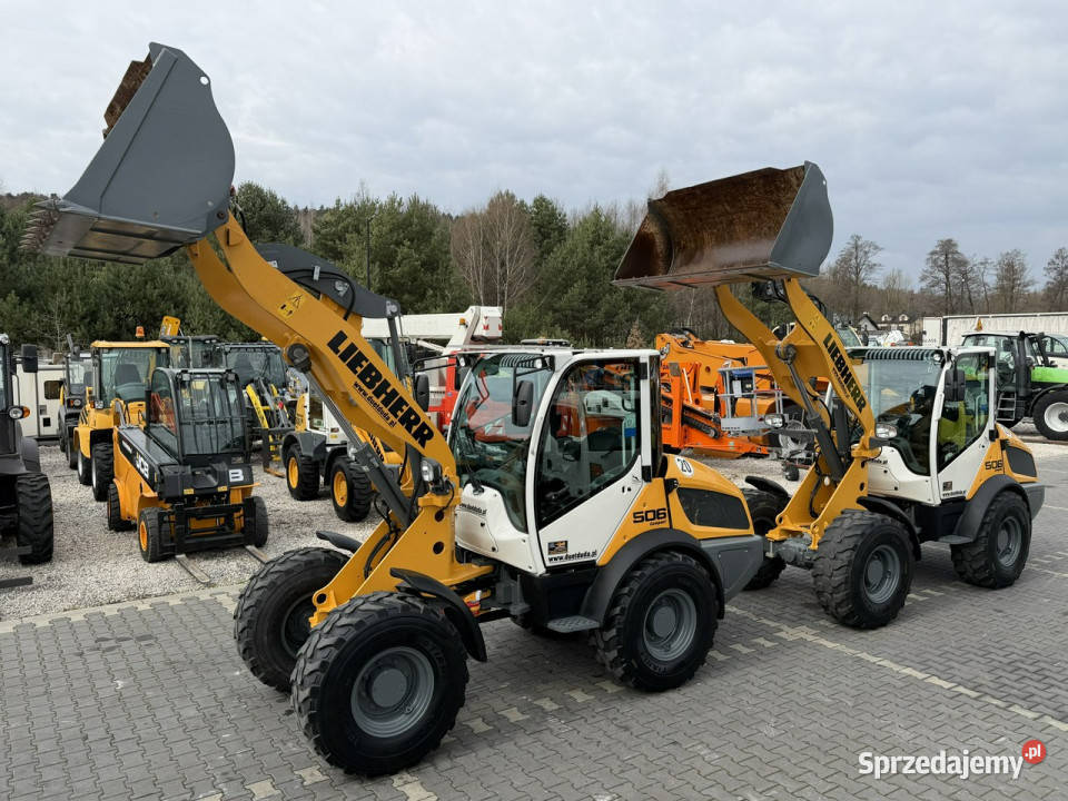 średnia kołowa Liebherr L 506 Compact Łyżka Widełki