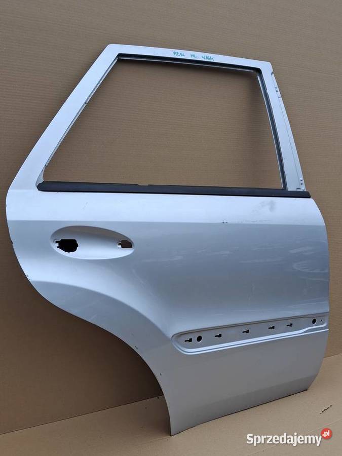 MERCEDES ML W164 DRZWI PRAWY TYŁ PRAWE TYLNE Bieleń