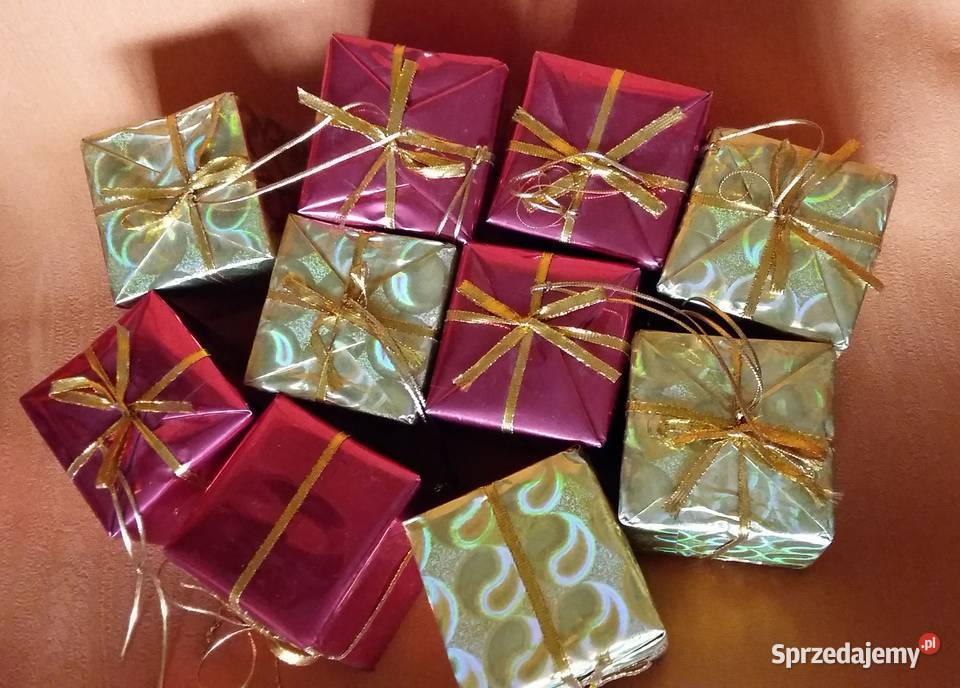 Zestaw ozdobnych pudełek prezentowychZawieszki Łódź sprzedam