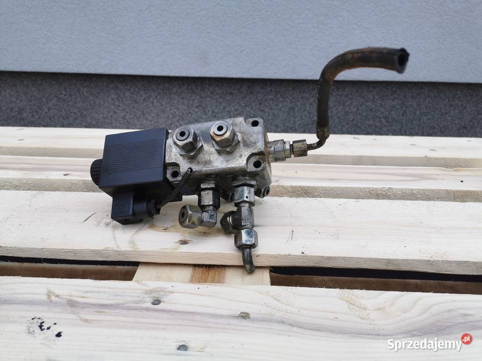 Blok zaworowy osprzętu Cat TH 330B Motoryzacja