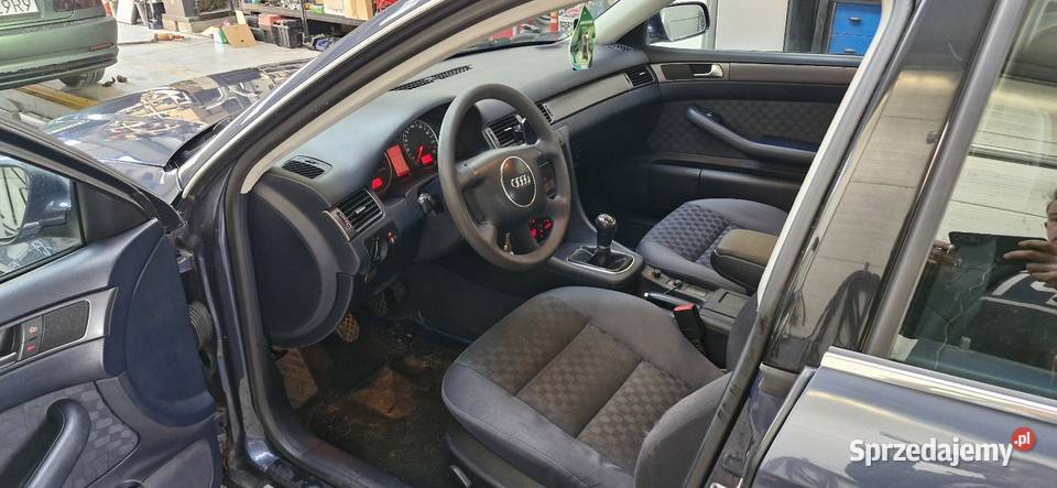 Audi A6c5 19 130koni 2003 klima duża navi podgrzewane fotele A6 łódzkie