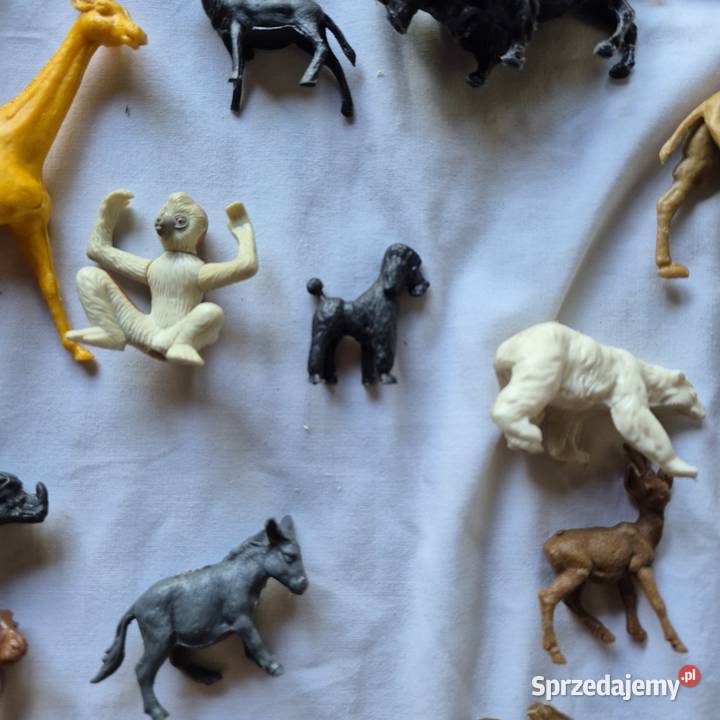 Figurki PRL zwierzęta 46 sztuk Brzesko sprzedam