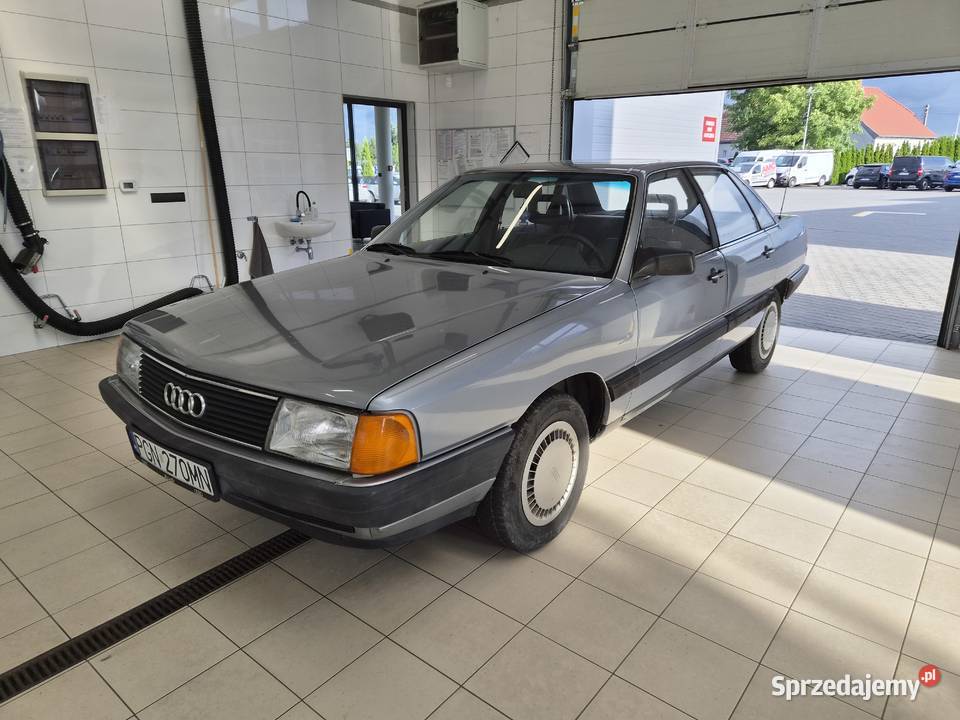 Sprzedam Audi 100 18 benzyna 1983 zarejestrowany