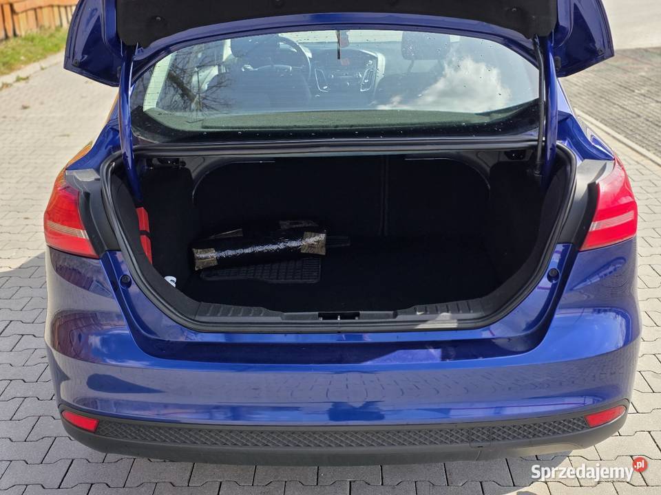 Ford Focus 2017r 16 benzyna 105 nie Ecoboost 4/5 Ford małopolskie sprzedam