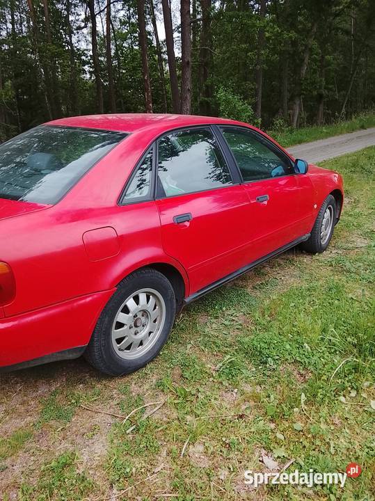 Audi a4 manualna