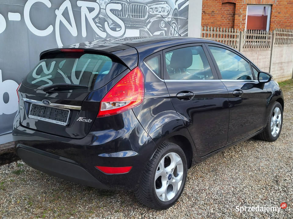 Ford Fiesta klimatronikaluz Niemiec Mk7 2008 wielofunkcyjna kierownica Dąbrowa