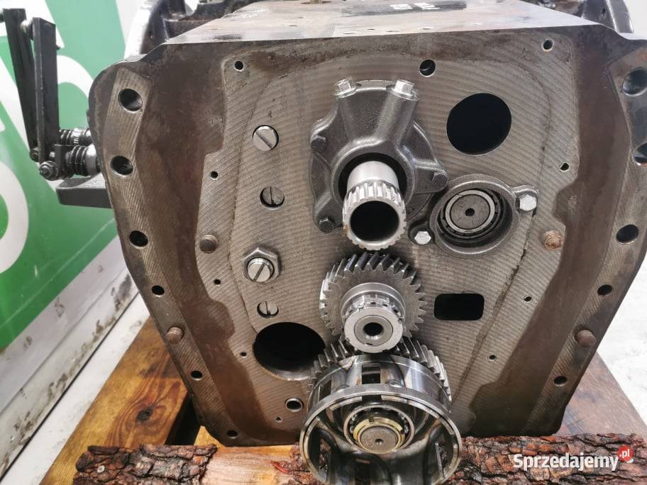 Hamulce Valtra 8950 Rolnictwo Wilkowo