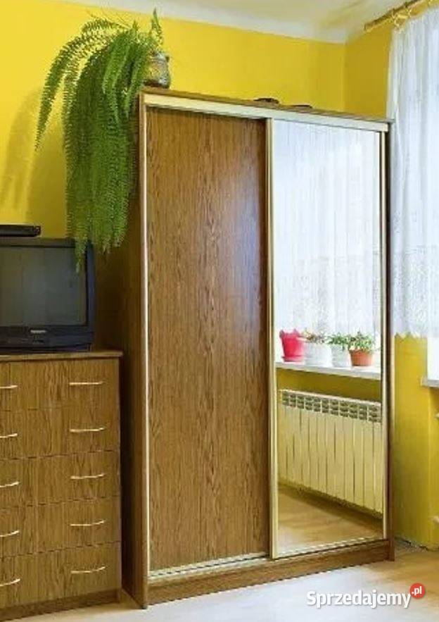 Szafa na ubrania z dużym lustrempojemna Mielec