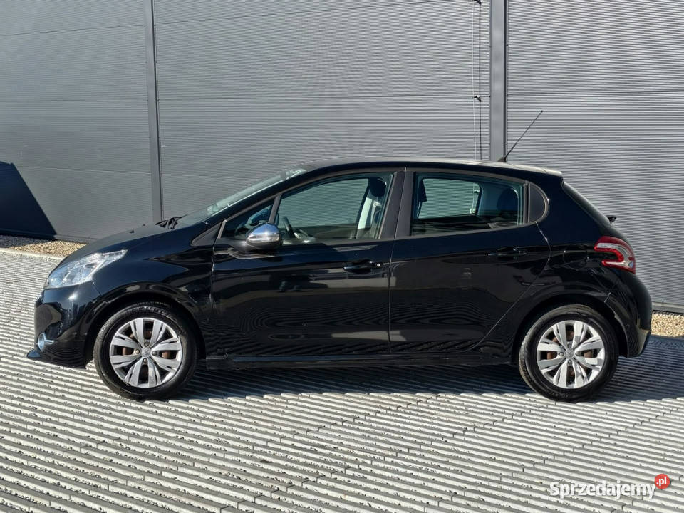 Peugeot 208 12 benzyna 82 klimatyzacja tablet Kęty