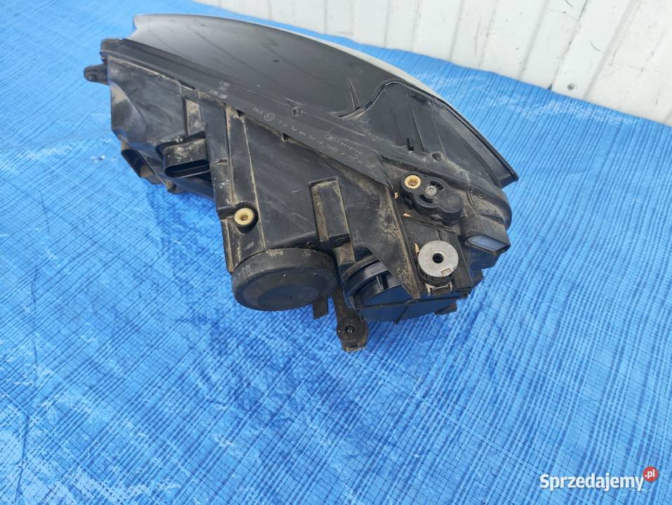 VW GOLF VII 5g1 LAMPA PRAWA PRZÓD Wałcz