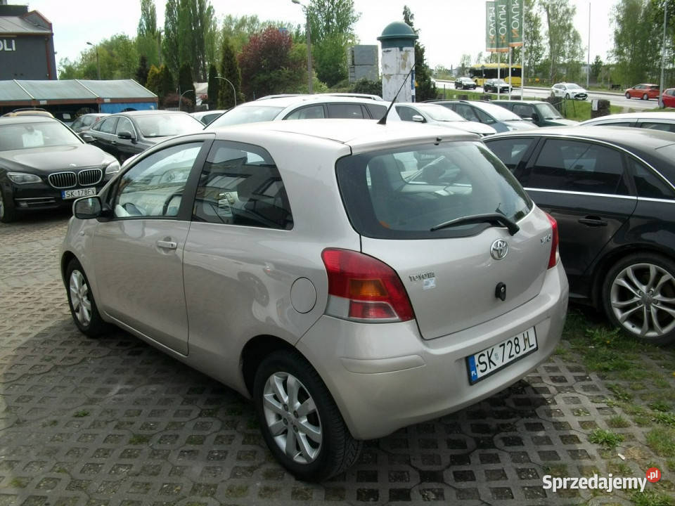 Toyota Yaris Idealny stan II właściciel 14101 Zarejestrowany w Polsce Katowice
