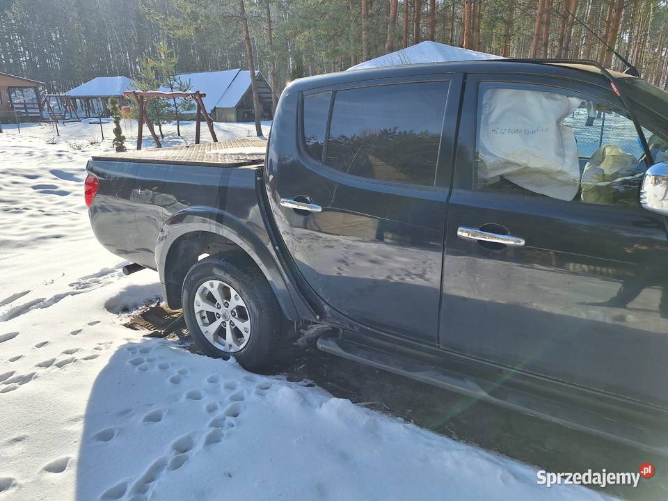 Mitsubishi L200 2011r uszkodzony Rok produkcji 2011 Biłgoraj