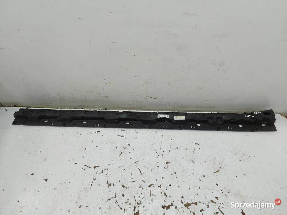 BMW G05 X5 30d 2019r MOCOWANIE LISTWY PROGOWEJ