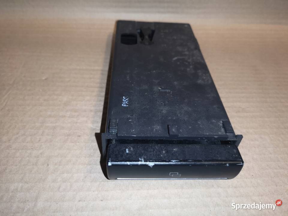WIZYTOWNIK SZUFLADKA AUDI A3 LIFT 8P0941561D Przystajń