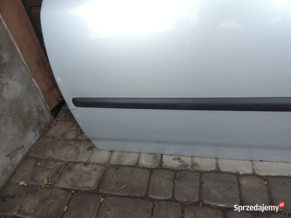 TOYOTA COROLLA E12 SEDAN DRZWI LEWY PRZÓD 199 Drzwi