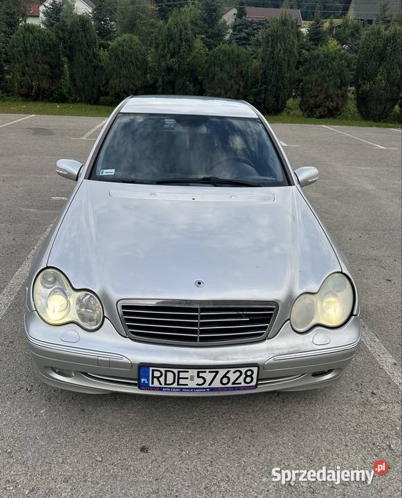 Meecedes benz C klasa 18 gaz 2003r VAT marża Pilzno sprzedam