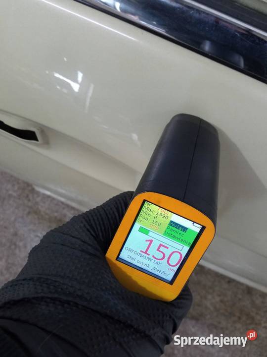 DRZWI PRAWE PRZÓD 49 LEKKO USZKODZONE Ford osobowe Drzwi