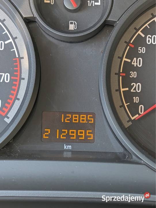 Opel Astra 2012r benzyna Polski Salon 4/5 Nowy Sącz sprzedam