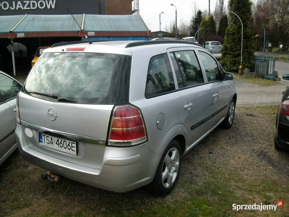 Opel Zafira Z gazem7 osobowa B 20052011 srebrny Zafira Katowice