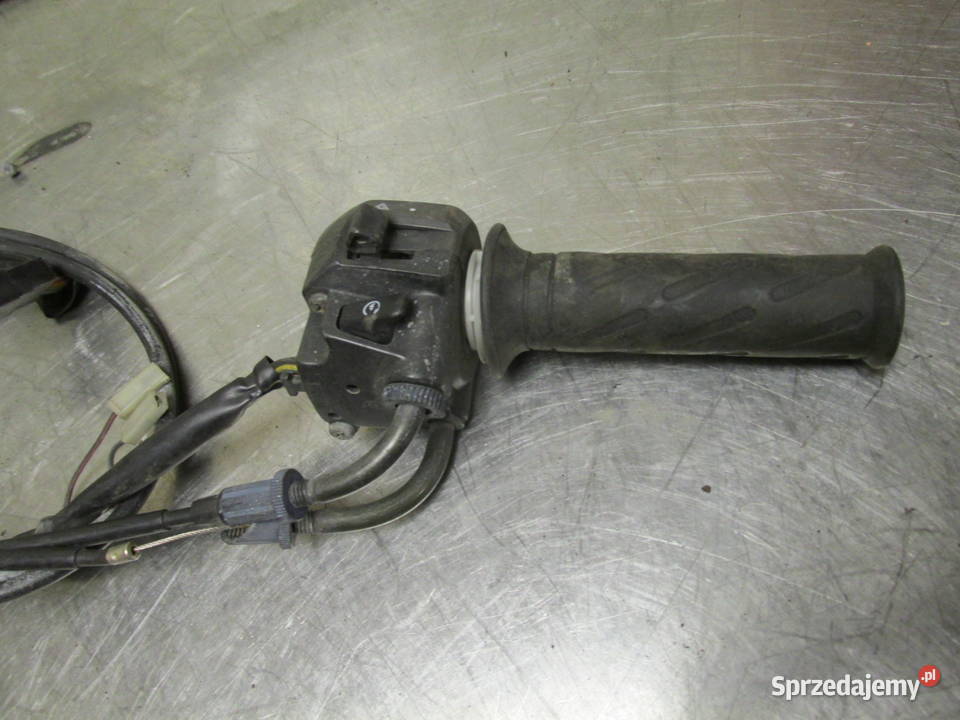 Rolgaz prawy przełącznik Suzuki Burgman 650 03r Sandomierz sprzedam