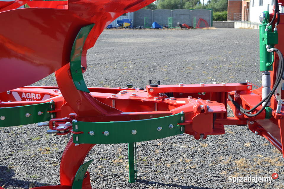 Pług obrotowy resor POR31 AGROMASZ Olesno