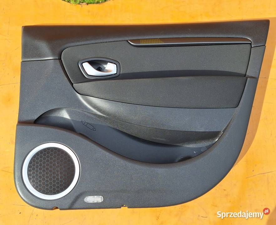 RENAULT SCENIC III TAPICERKA DRZWI PRAWY PRZÓD Wyposażenie wnętrza Radom